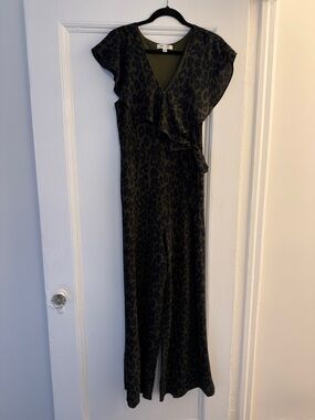Elegant olive green and navy Leopard Print Jumpsuit